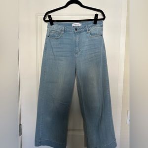 Carly Jean Hendrix jeans